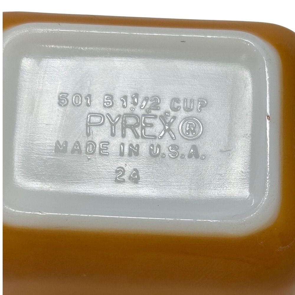 Vintage Pyrex 501 Butterscotch Refrigerator Dish with Lid 1.5 Cup Made in USA - Picture 6 of 8